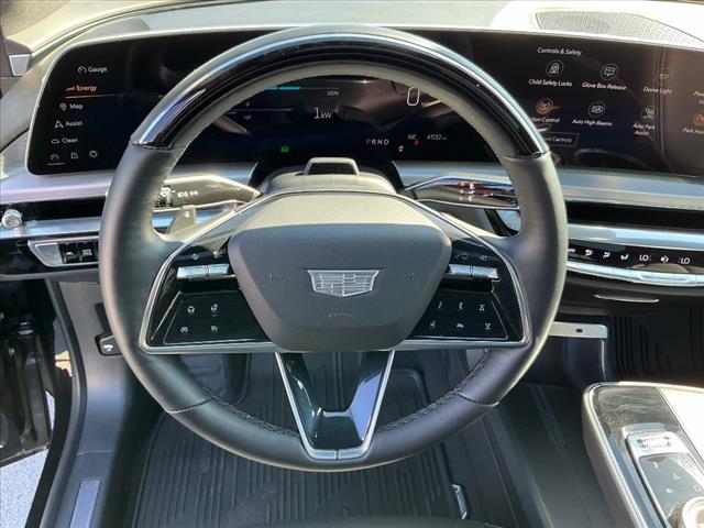 2024 Cadillac Lyriq Luxury photo 25