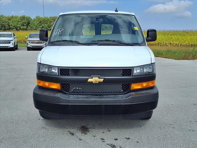 2025 Chevrolet Express 3500:C25128