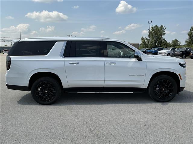 2025 Chevrolet Suburban Premier photo 2