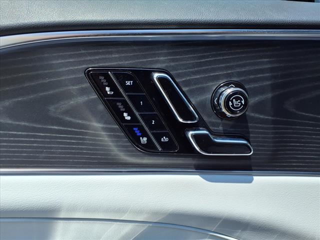 2025 Cadillac LYRIQ Sport 2:CP2307