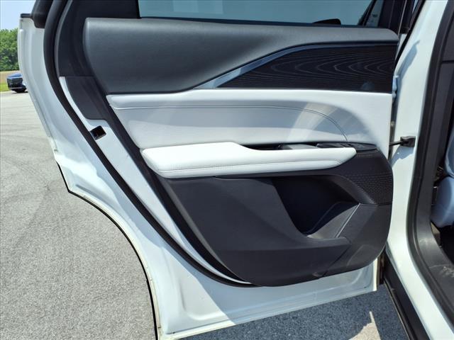 2024 Cadillac LYRIQ Sport 1:CP2289