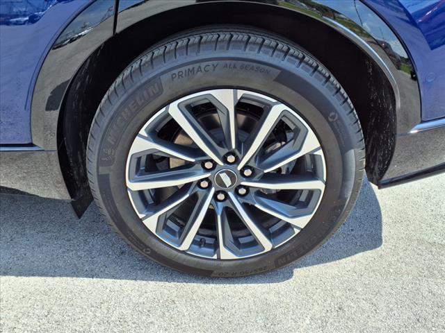 2025 Cadillac LYRIQ Sport 2:CP2307