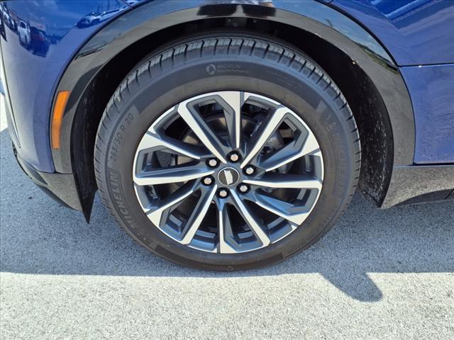 2025 Cadillac LYRIQ Sport 2:CP2307