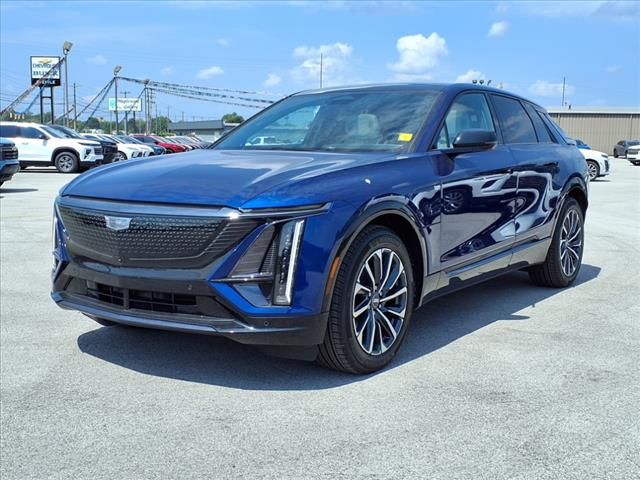 2025 Cadillac Lyriq Sport photo 3