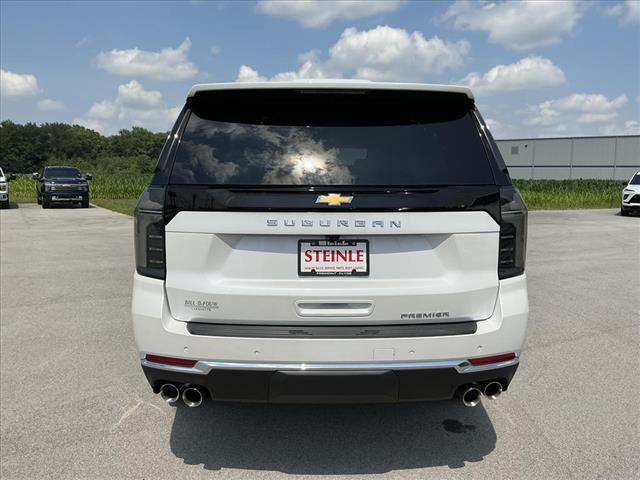2025 Chevrolet Suburban Premier photo 4