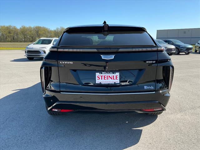 2024 Cadillac Lyriq Luxury photo 4
