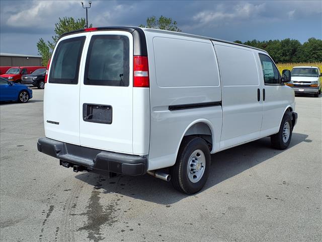 2025 Chevrolet Express 3500:C25128