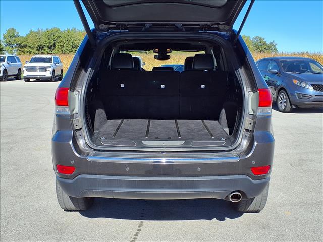 2017 Jeep Grand Cherokee Limited:CP2303A1