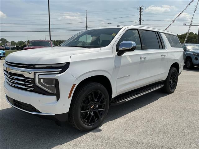 2025 Chevrolet Suburban Premier photo 8