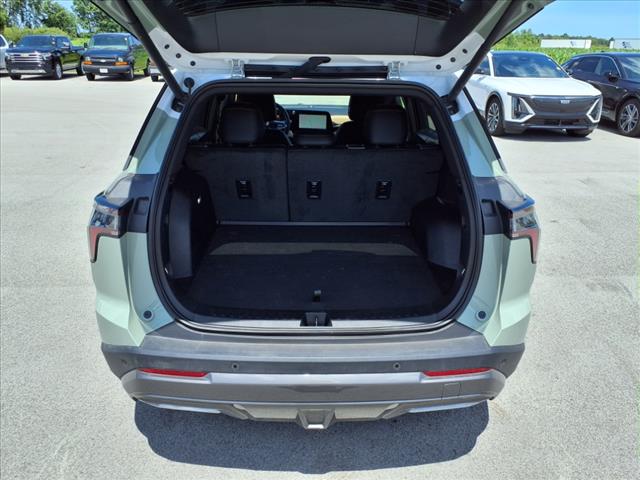 2025 Chevrolet Equinox ACTIV photo 8