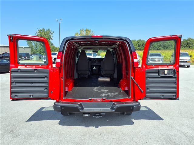 2025 Chevrolet Express 3500:C25129