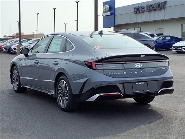 2025 Hyundai SONATA Hybrid SEL