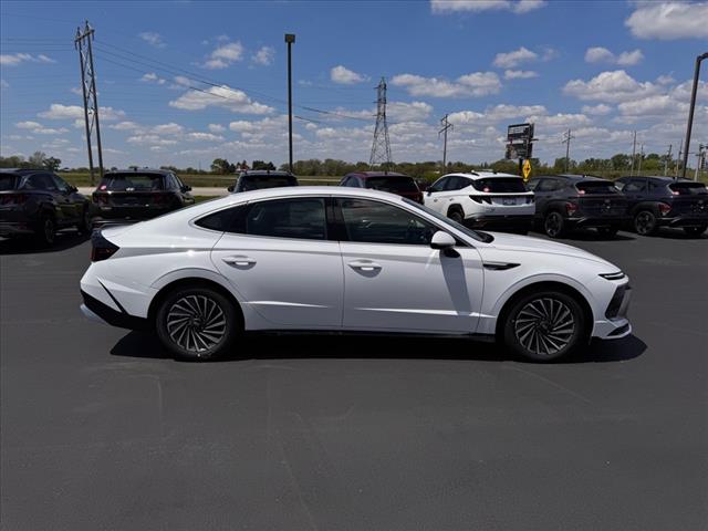 2025 Hyundai SONATA Hybrid SEL