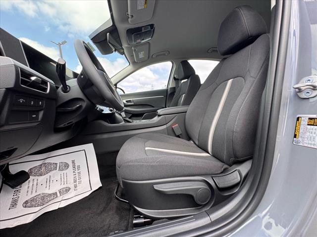 2025 Hyundai SONATA SE