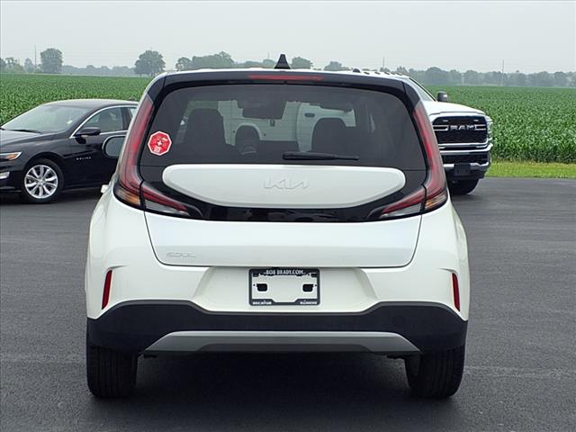 2024 Kia Soul LX