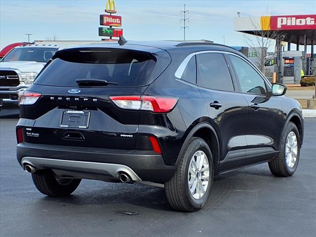2022 Ford Escape SE