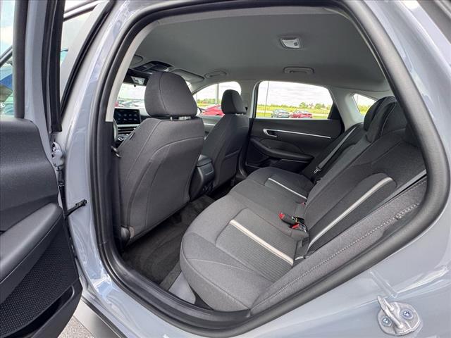 2025 Hyundai SONATA SE