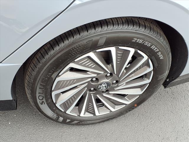 2025 Hyundai SONATA Hybrid SEL