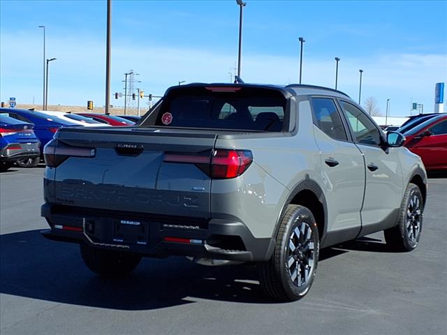 2025 Hyundai SANTA CRUZ SEL Activity
