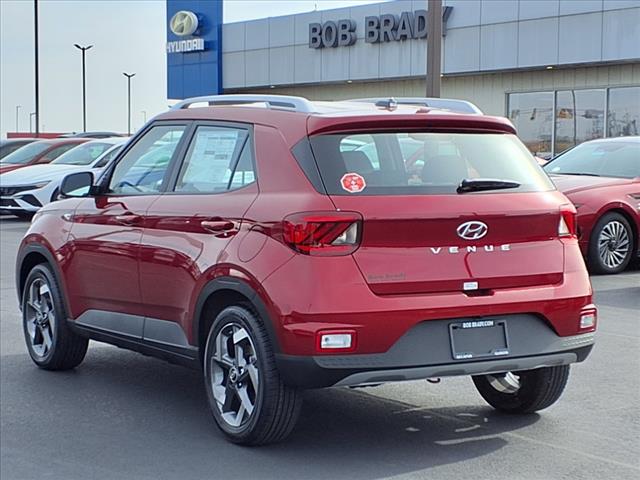 2025 Hyundai VENUE SEL