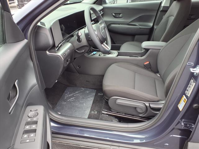 2025 Hyundai KONA SE