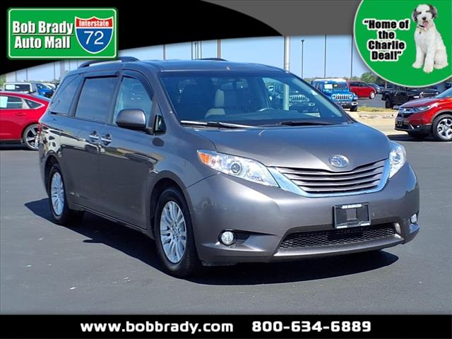 2017 Toyota Sienna 