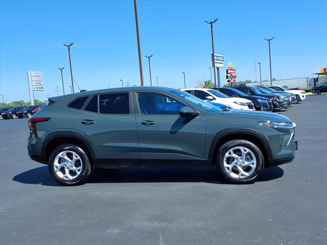 2025 Chevrolet Trax LS