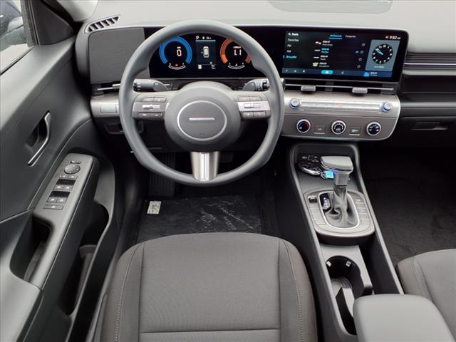 2025 Hyundai KONA SE