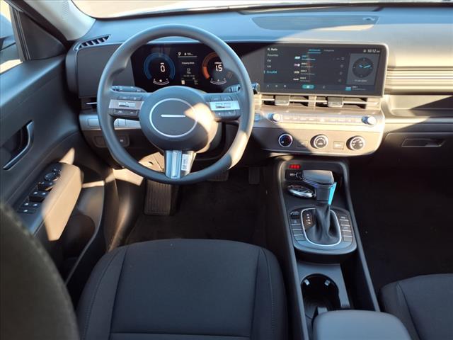 2025 Hyundai KONA SE