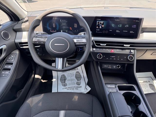 2025 Hyundai SONATA SEL