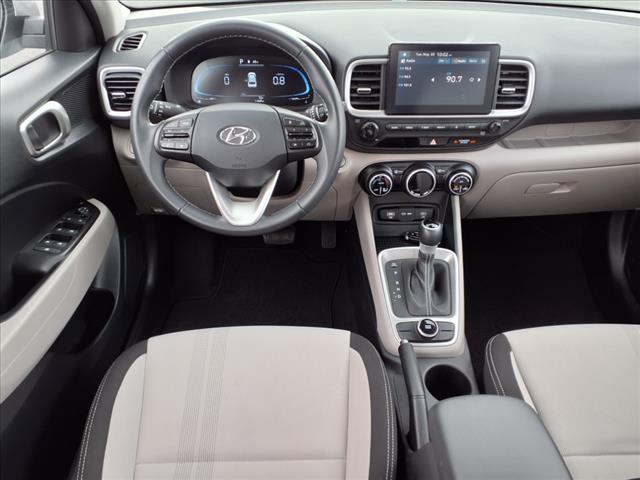 2024 Hyundai VENUE SEL