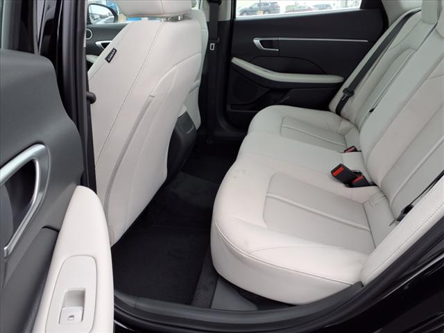 2025 Hyundai SONATA SE