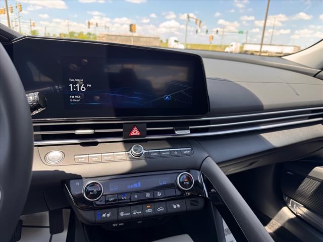 2025 Hyundai ELANTRA Hybrid Limited