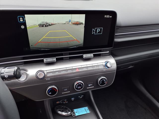 2025 Hyundai KONA SE