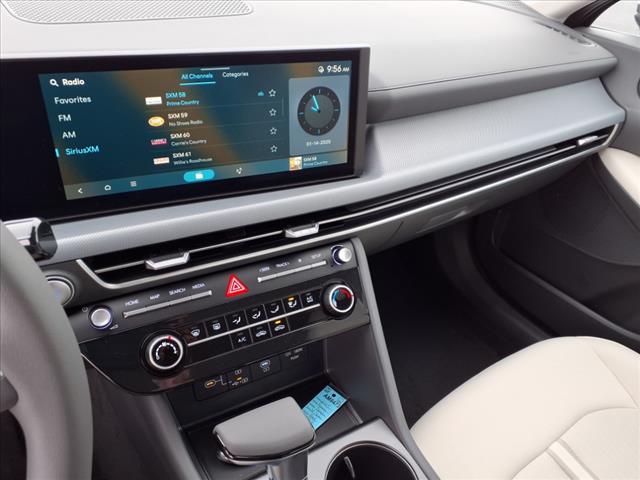2025 Hyundai SONATA SE