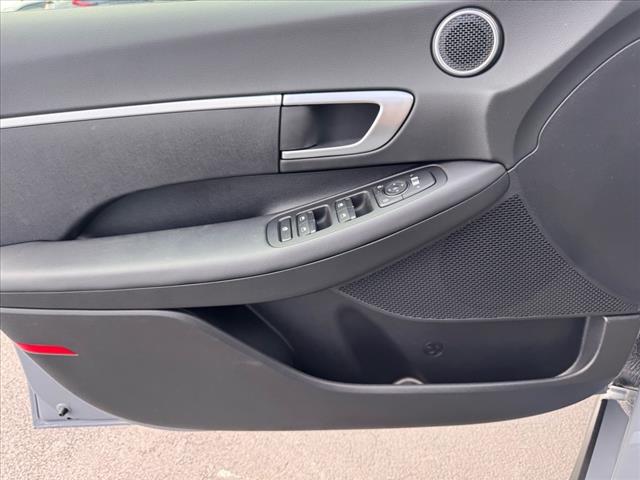 2025 Hyundai SONATA SE