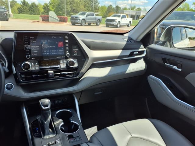 2021 Toyota Highlander XLE AWD