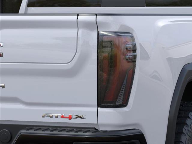 2025 GMC Sierra 2500HD 4WD CREW CAB 159  AT4X