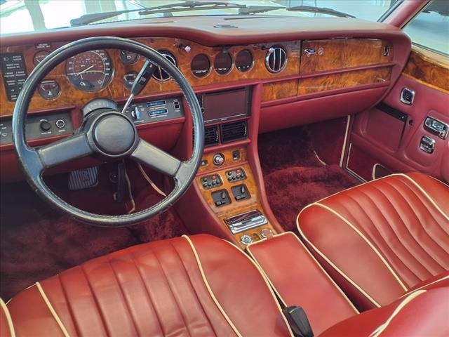 1986 Rolls-Royce Corniche 