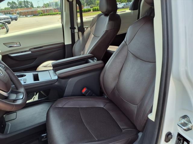 2022 Toyota Sienna PLATINUM FWD 7-PASSENGER