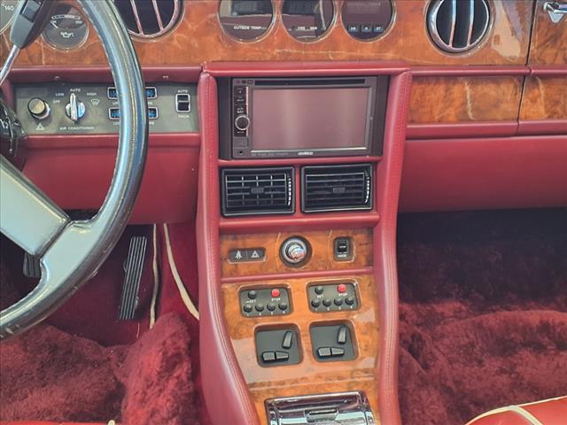 1986 Rolls-Royce Corniche 