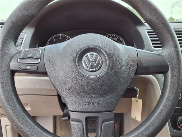 2013 Volkswagen Passat 4DR SDN 2.5L AUTO S W/APP