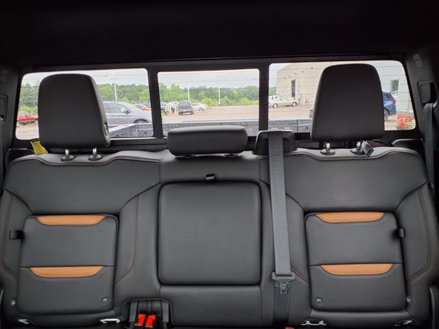 2021 GMC Sierra 1500 4WD CREW CAB 147  AT4
