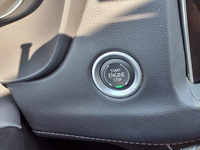 2022 Cadillac XT4 FWD 4DR LUXURY