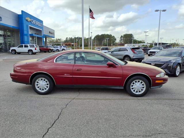 1995 Buick Riviera 2DR COUPE