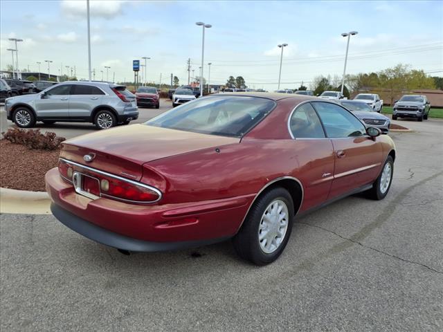 1995 Buick Riviera 2DR COUPE