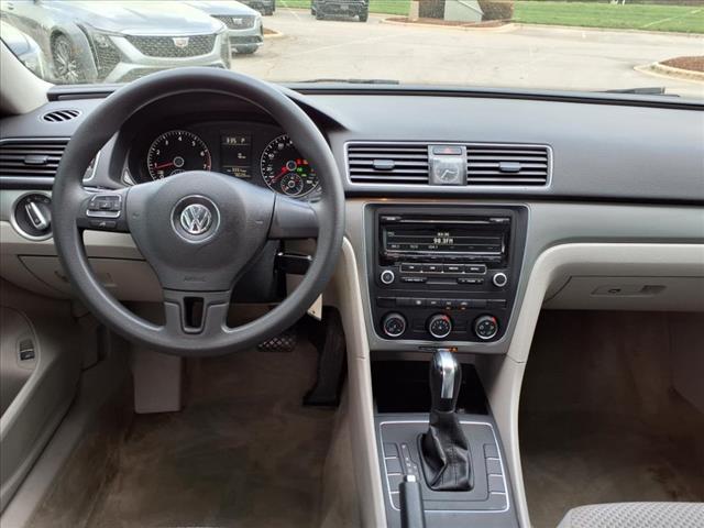 2013 Volkswagen Passat 4DR SDN 2.5L AUTO S W/APP