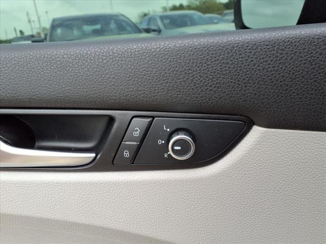 2013 Volkswagen Passat 4DR SDN 2.5L AUTO S W/APP