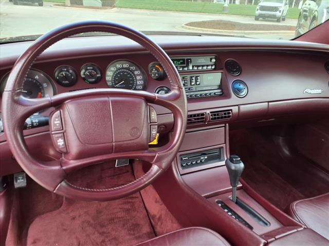 1995 Buick Riviera 2DR COUPE
