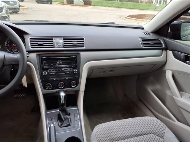 2013 Volkswagen Passat 4DR SDN 2.5L AUTO S W/APP